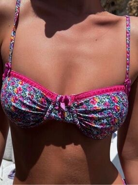Strawberry Milk Mob Saint Tropez Bikini top size L large